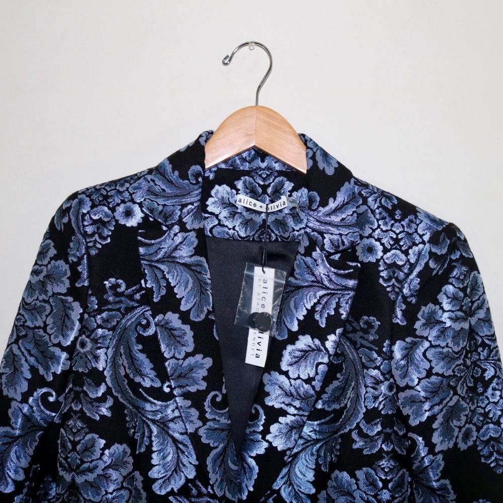 Alice + Olivia Metallic Notch Collar Bristol Fitted Blazer - Picture 6 of 15